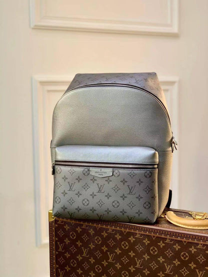 Louis Vuitton Backpack (VIP Quality)