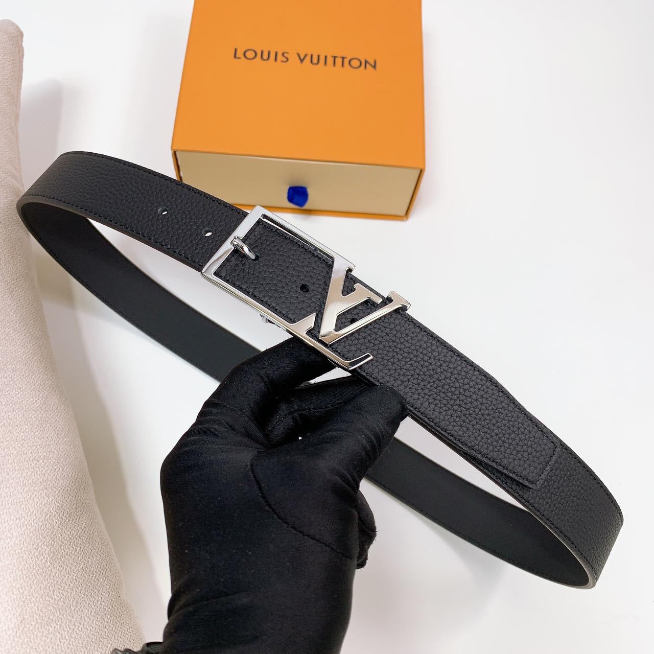 Louis Vuitton Belts 3 colors