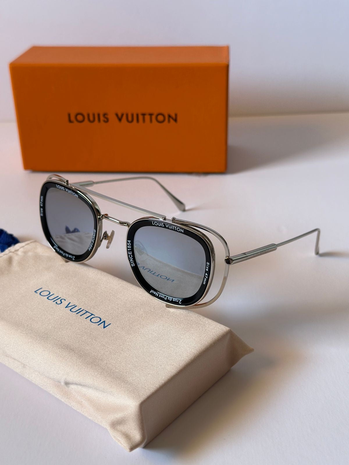 Louis Vuitton Sunglasses 2 Models