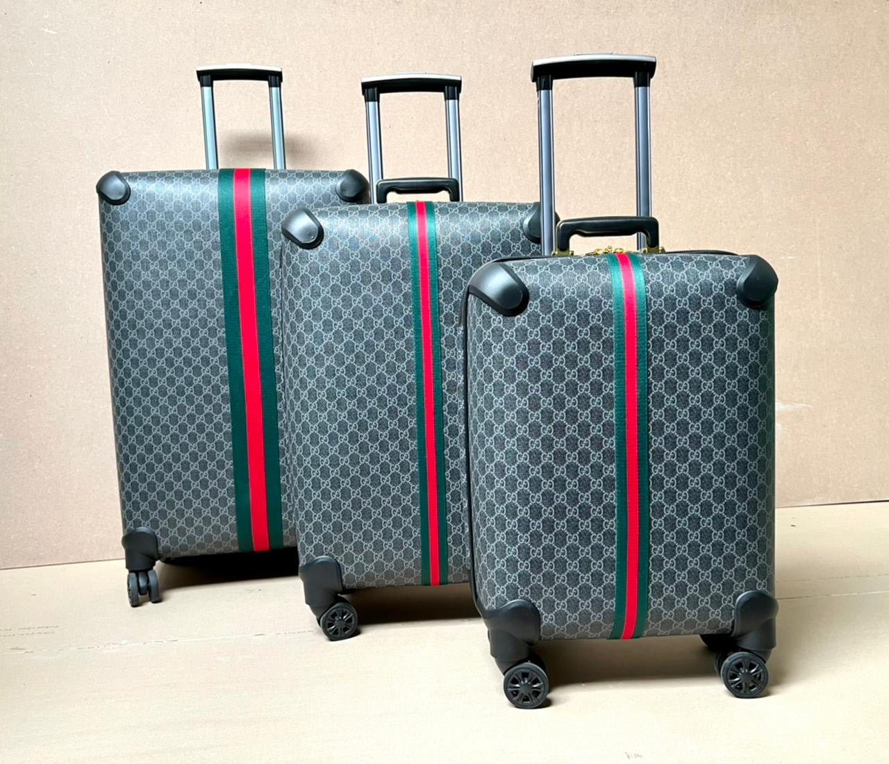 Gucci Trolly Suitcase Set