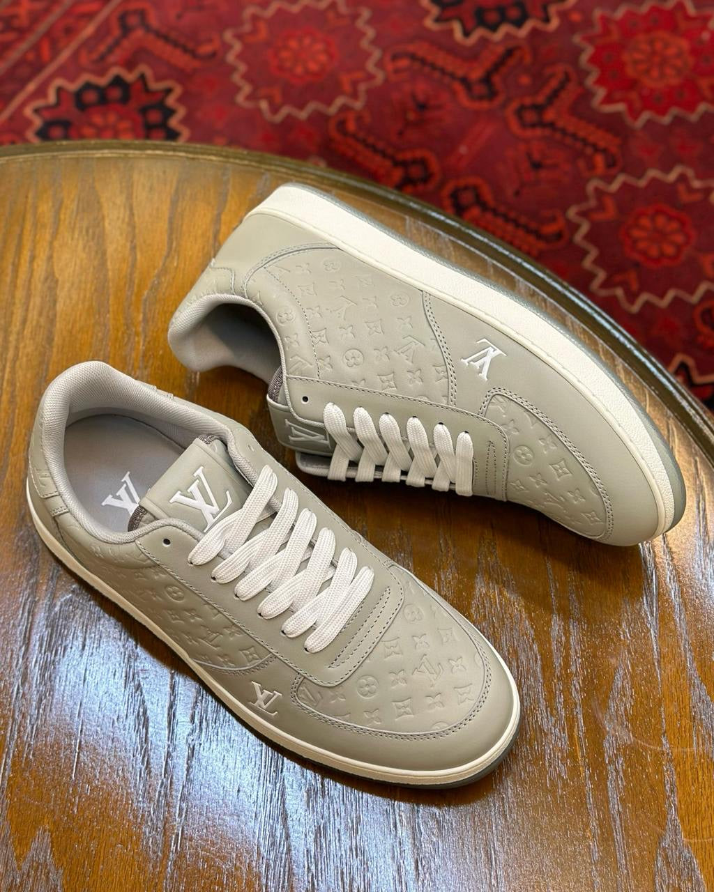 Louis Vuitton Sneakers