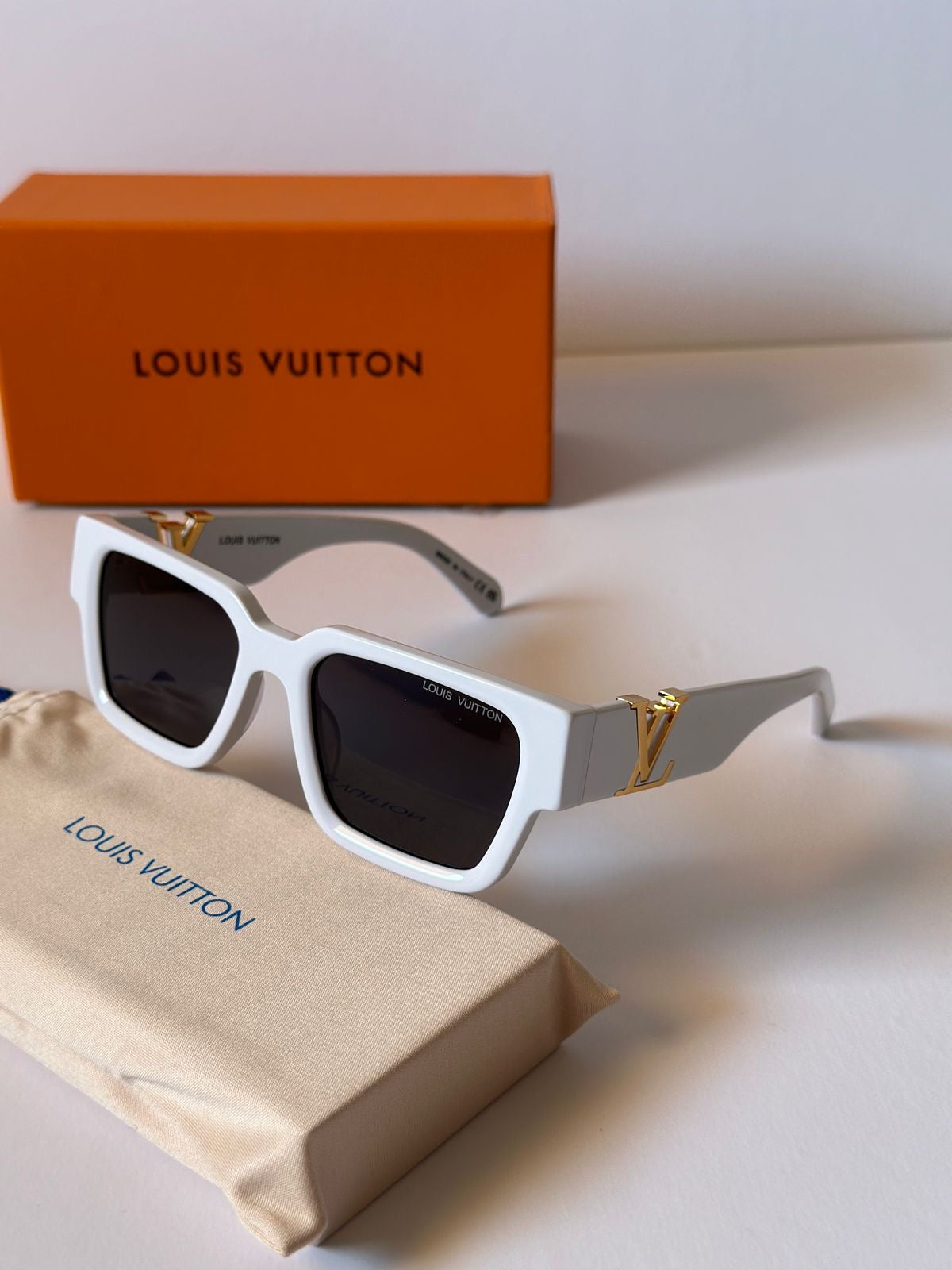 Louis Vuitton Sunglasses 5 Colors