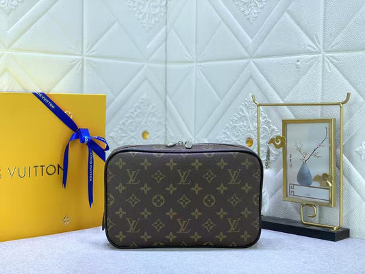 Louis Vuitton Pouch