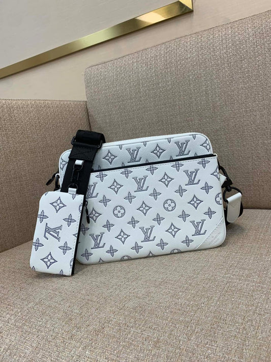 Louis Vuitton Messenger Bag