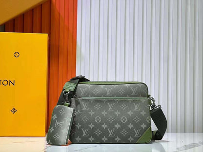 Louis Vuitton Messanger Bag 2 colors