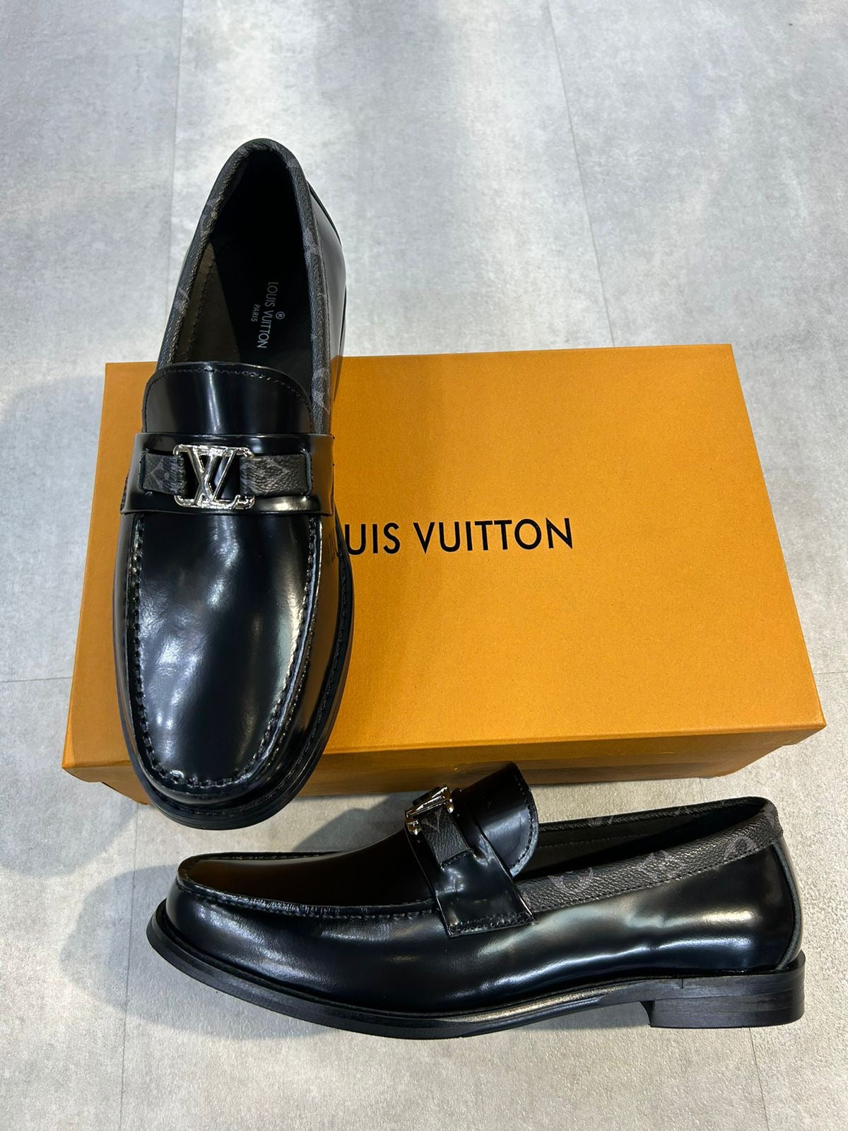 LOUIS VUITTON Loafers