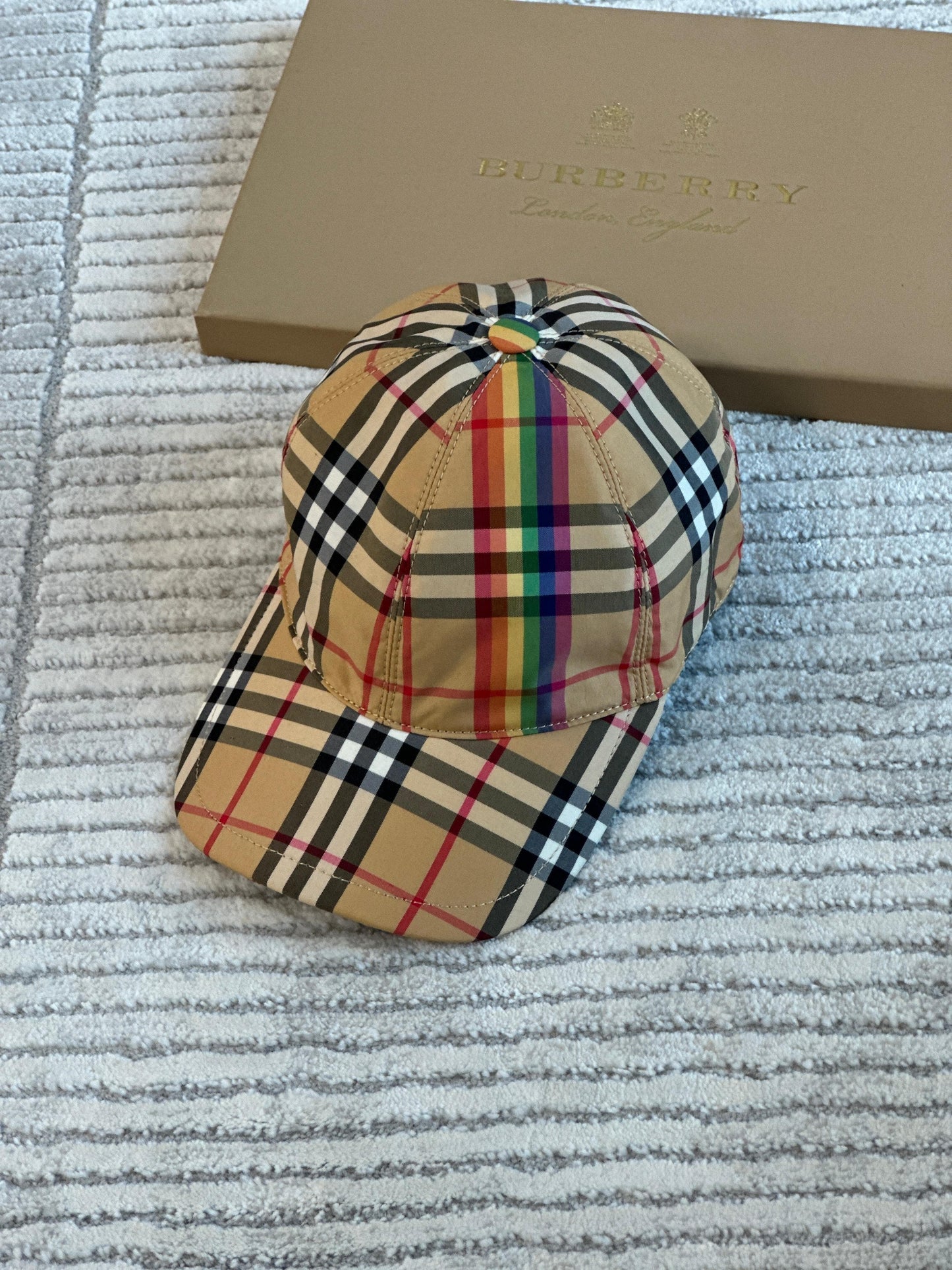 Burberry caps 2 colors