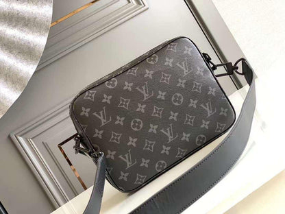 Louis Vuitton Messenger Bag (ViP Quality)