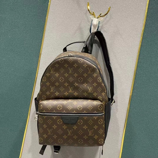 Louis Vuitton Backpacks 4 colors