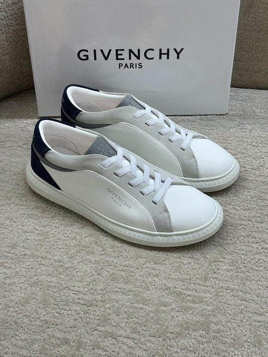 Givenchy Sneakers