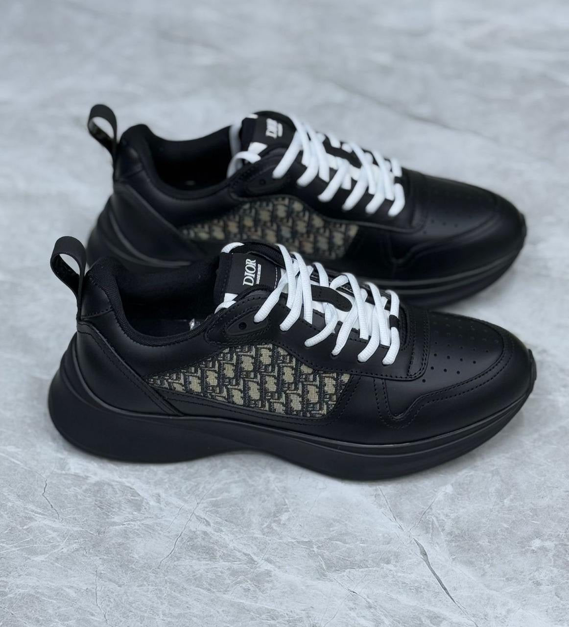 Dior B25 Sneakers