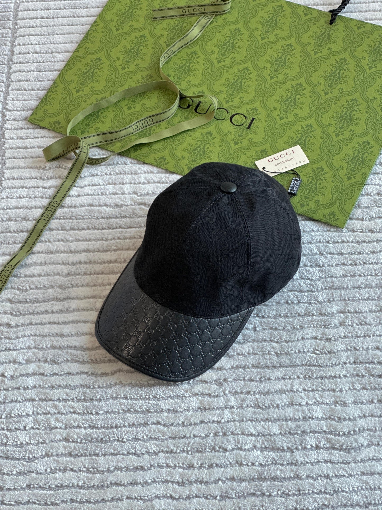 Gucci Caps 2 colors