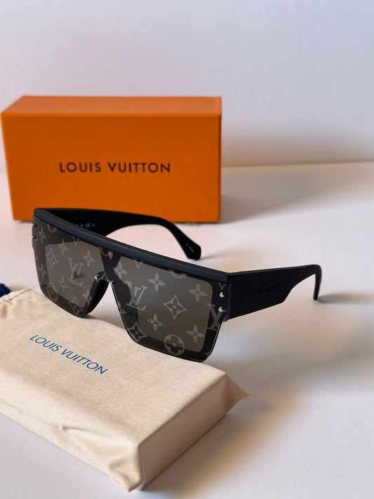 Louis Vuitton Sunglasses 2 colors