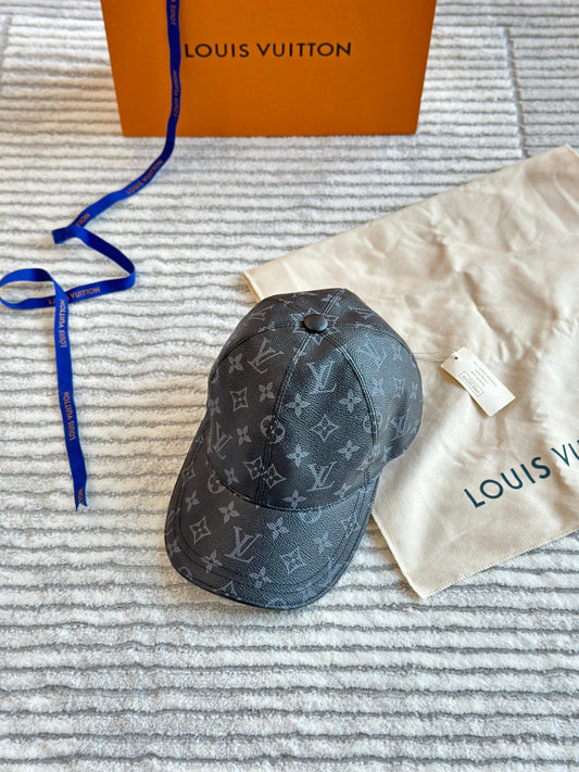 Louis Vuitton Caps 2 color