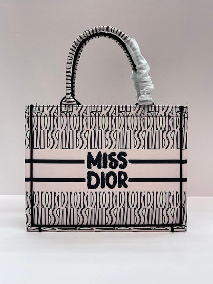 Dior Tote Bag 3 Sizes