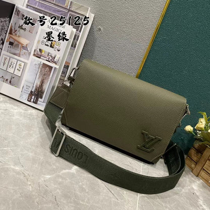 Louis Vuitton Messenger Bag