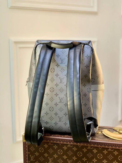 Louis Vuitton Backpack (VIP Quality)