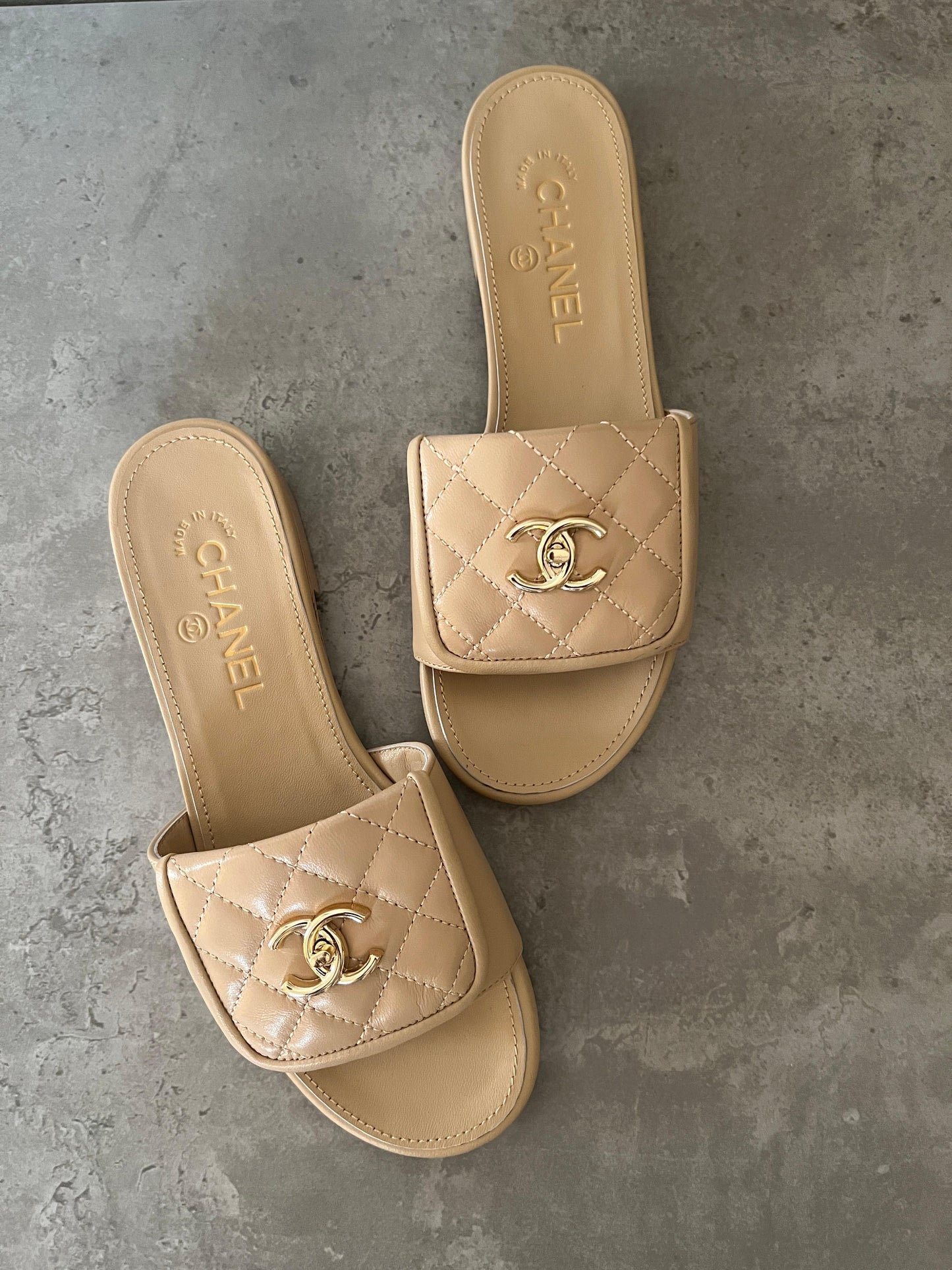 Chanel Slippers 2 colors