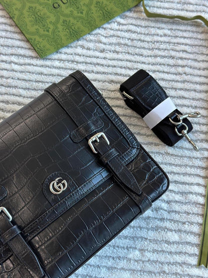 Gucci Messenger Bag