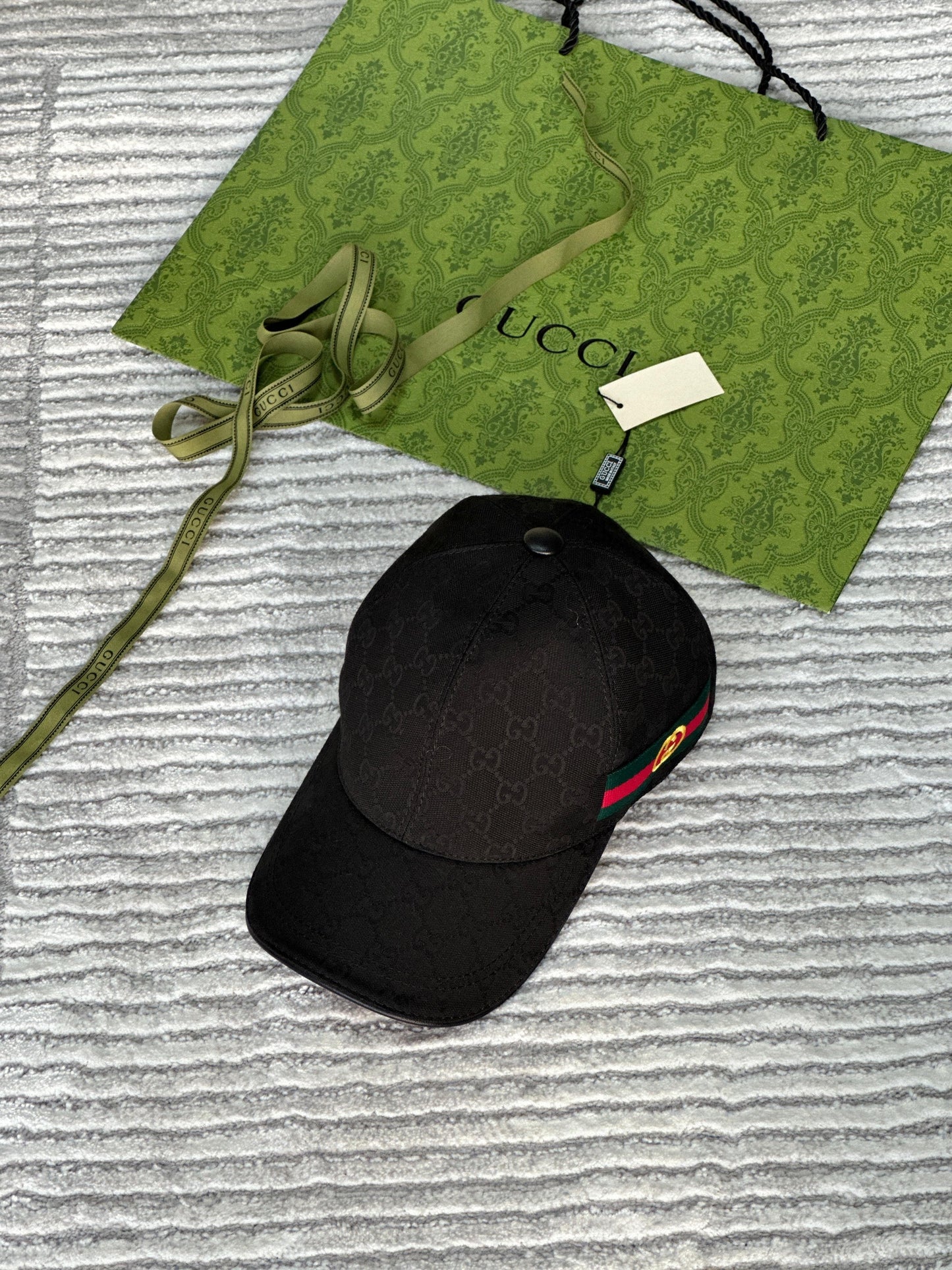 Gucci Caps 2 colors