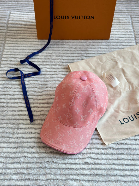 Louis vuitton Caps 2 colors