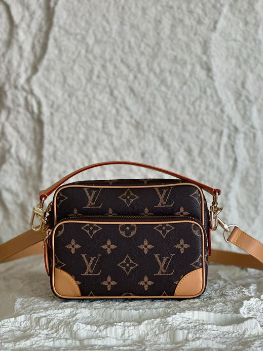 Louis Vuitton Messenger Bag (VIP Quality)