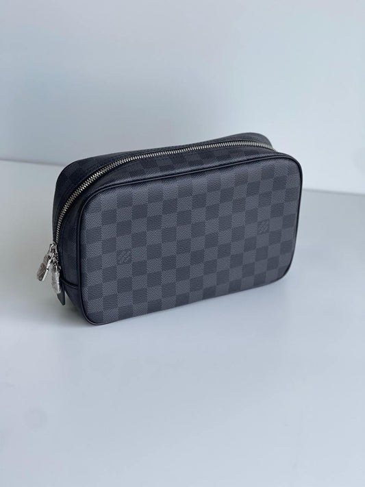 Louis Vuitton Clutch (VIP Quality)