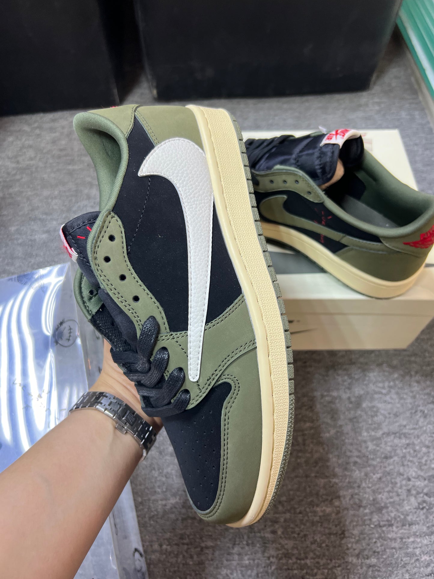 Travis Scott x Air Jordan 1 Low OG “BLACK OLIVE”