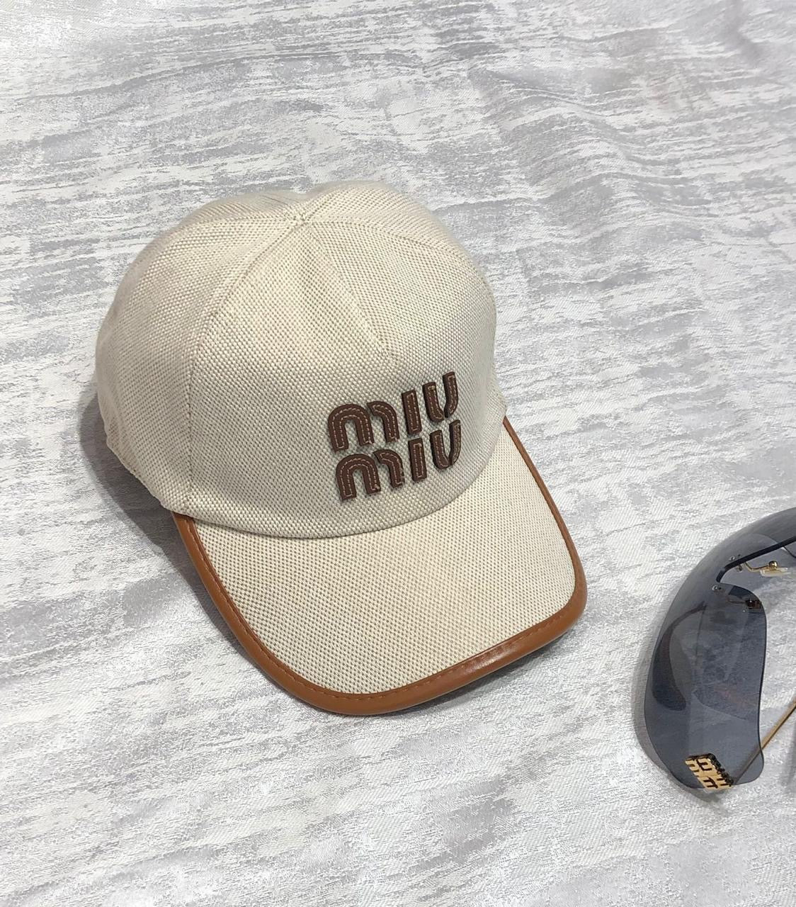 Miu miu Caps