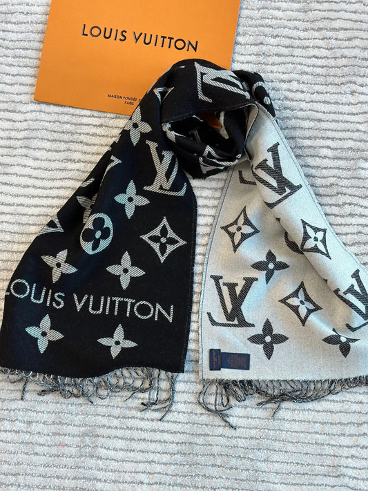 Louis Vuitton Unisex Scarf 4 colors