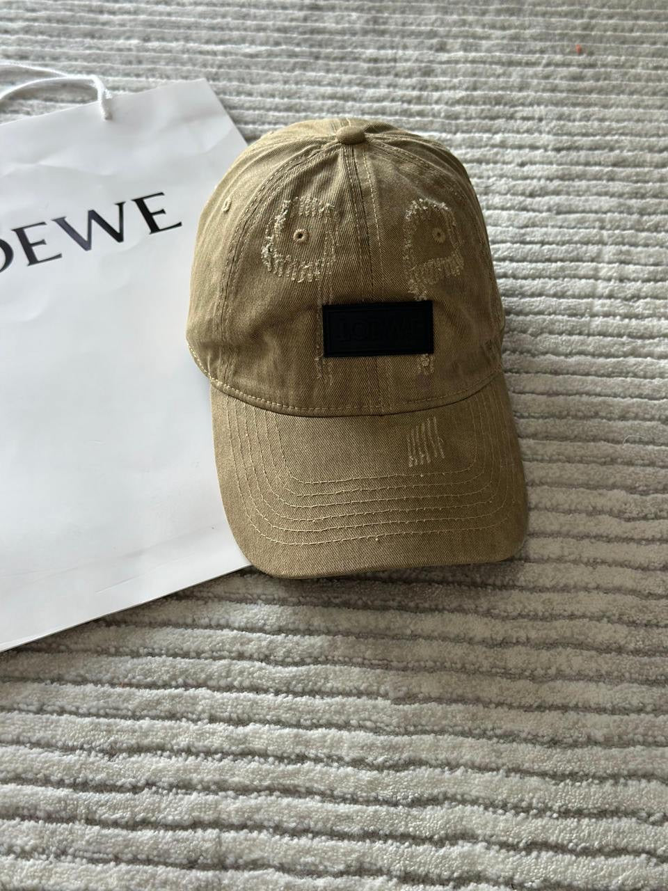 Loewe Caps 4 colors