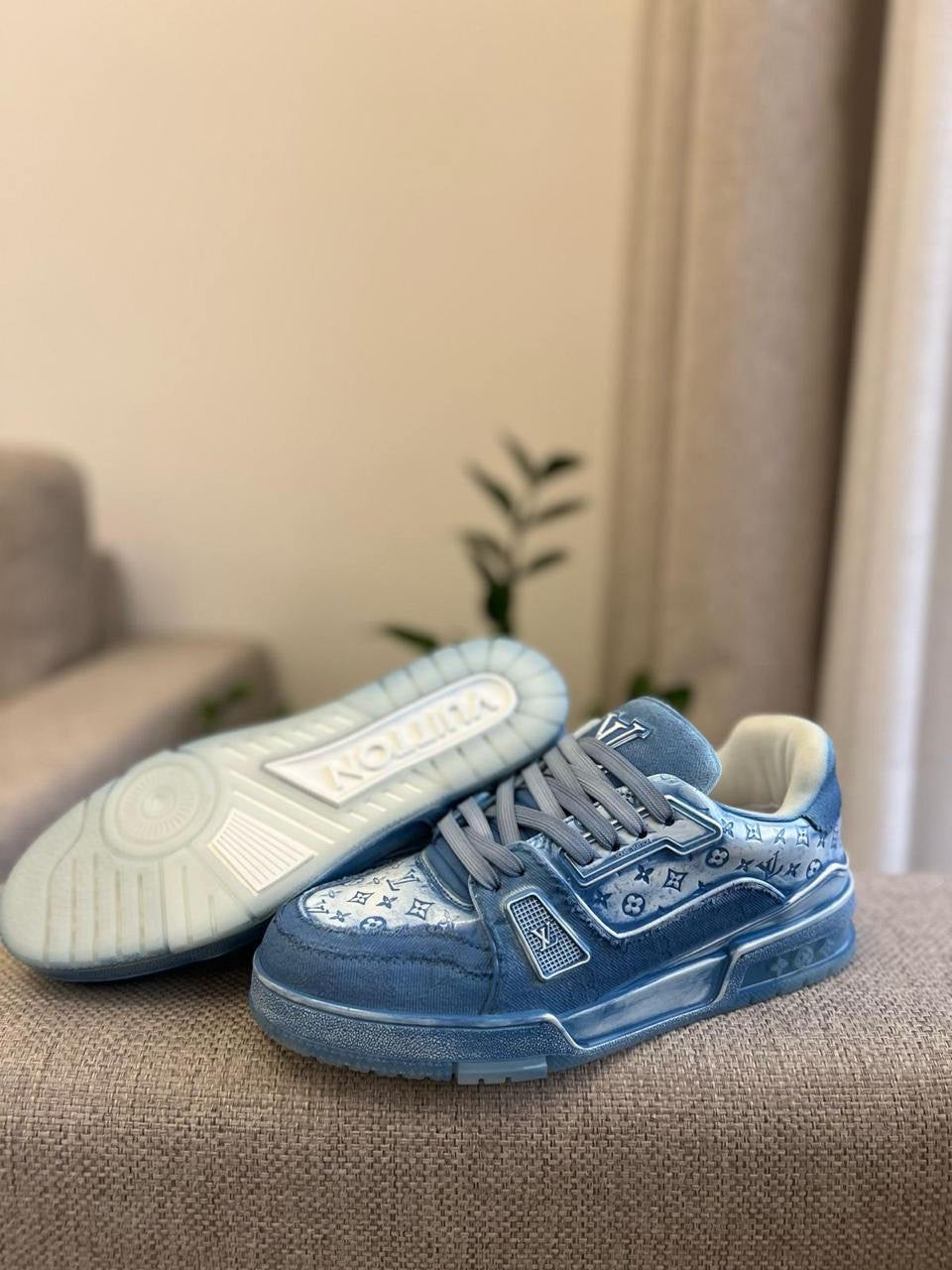 Louis Vuitton Sneakers