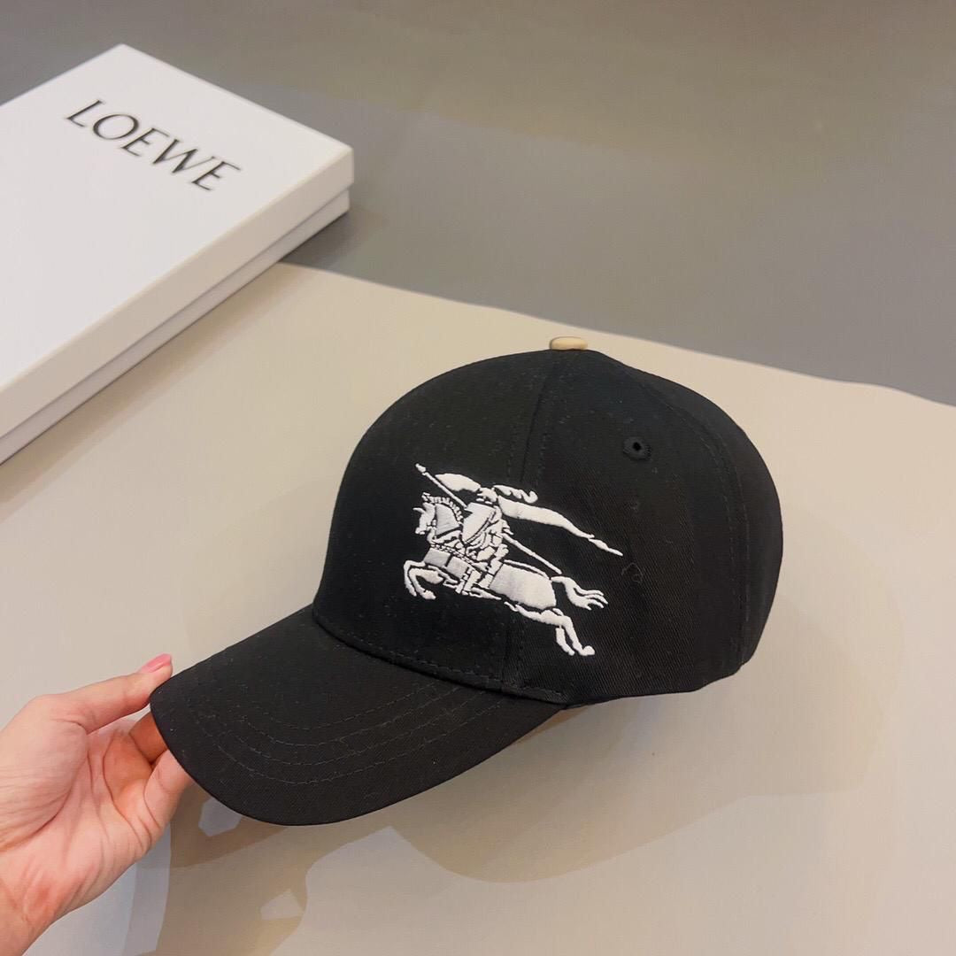 Loewe Caps