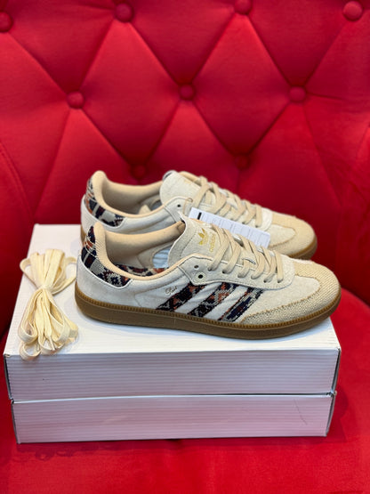 ADIDAS x END. Samba 'Consortium Cup' sneakers