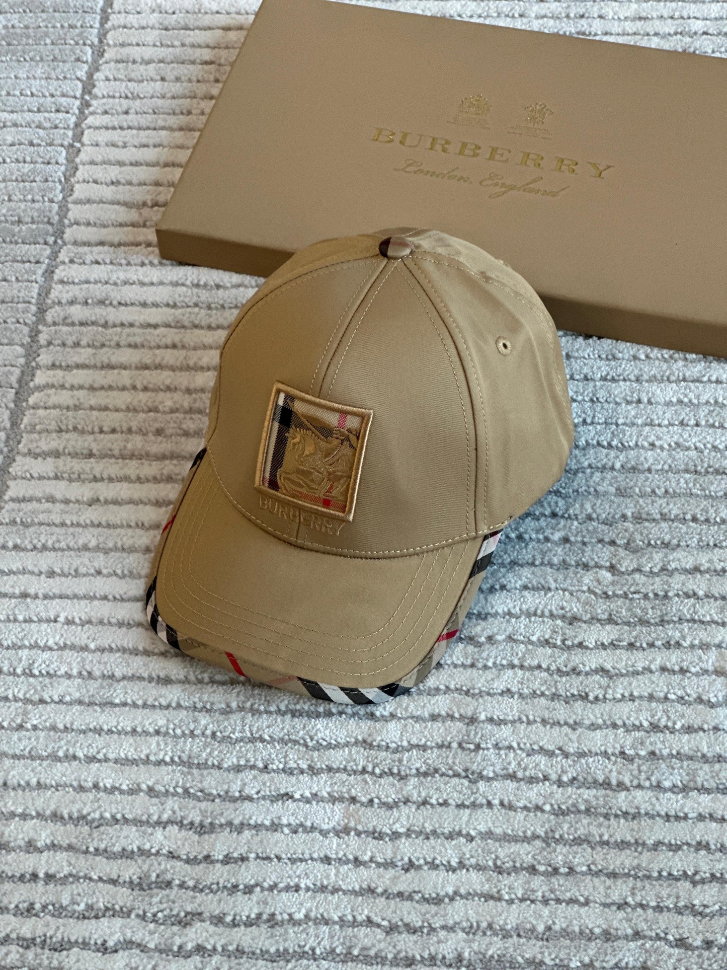 Burberry caps 2 colors