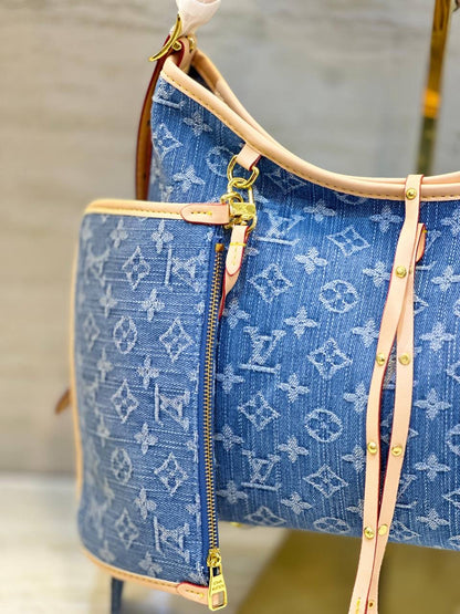 Louis Vuitton Shoulder Bag