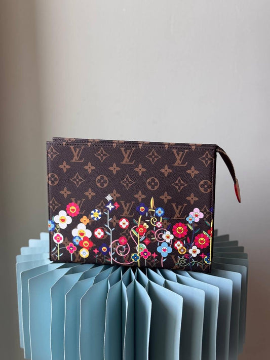 Louis Vuitton Clutch (VIP Quality)