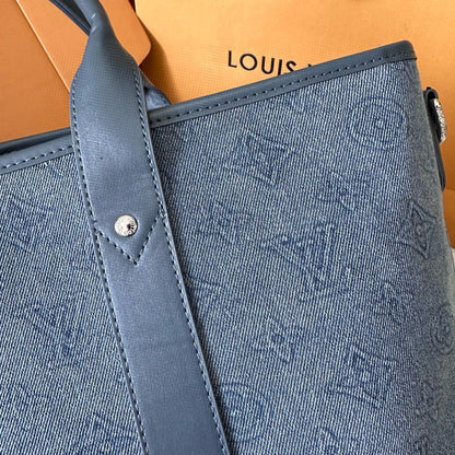 Louis Vuitton Sling Bag