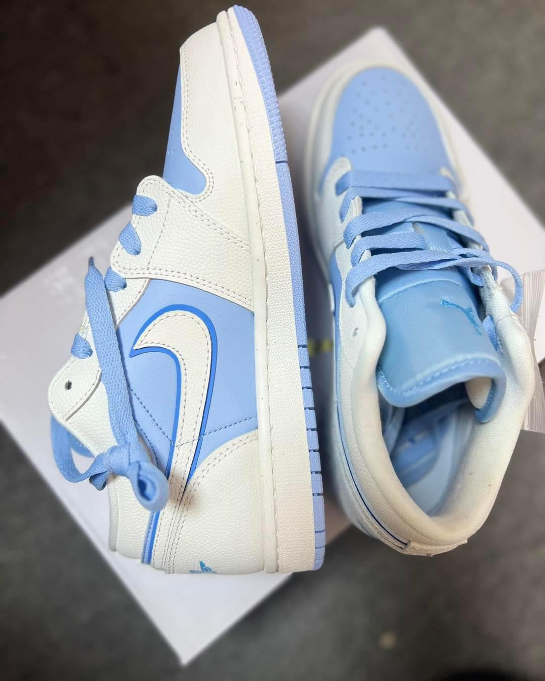 Jordan 1 Reverse ice blue