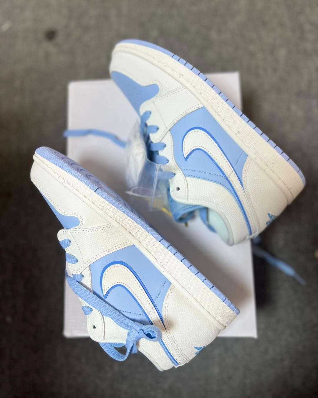 Jordan 1 Reverse ice blue