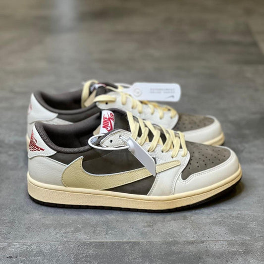 Jordan 1 Low Travis Scott OG Mocha