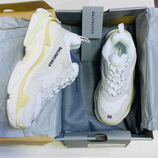 BALENCIAGA TRIPLE S WHITE Shoes