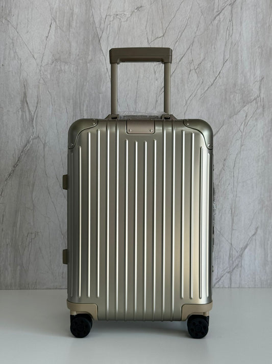 RIMOWA Trolly Suitcase